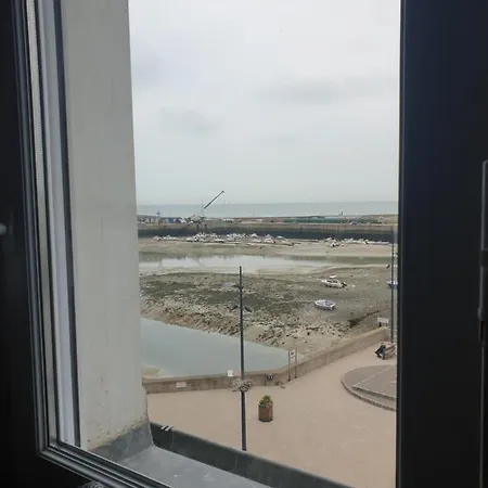 O'3 Ports Apartment